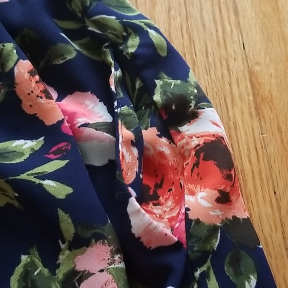 Floral Romper - Picture 4 of 8